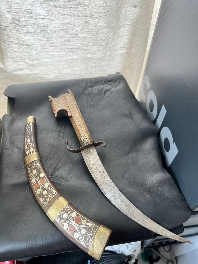 Pumnal/cutit lama curbata Marocan nimcha,stare buna este o piesa rara!