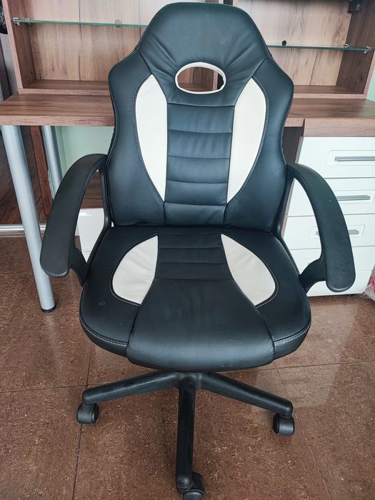 Геймърски стол / Стол за компютър