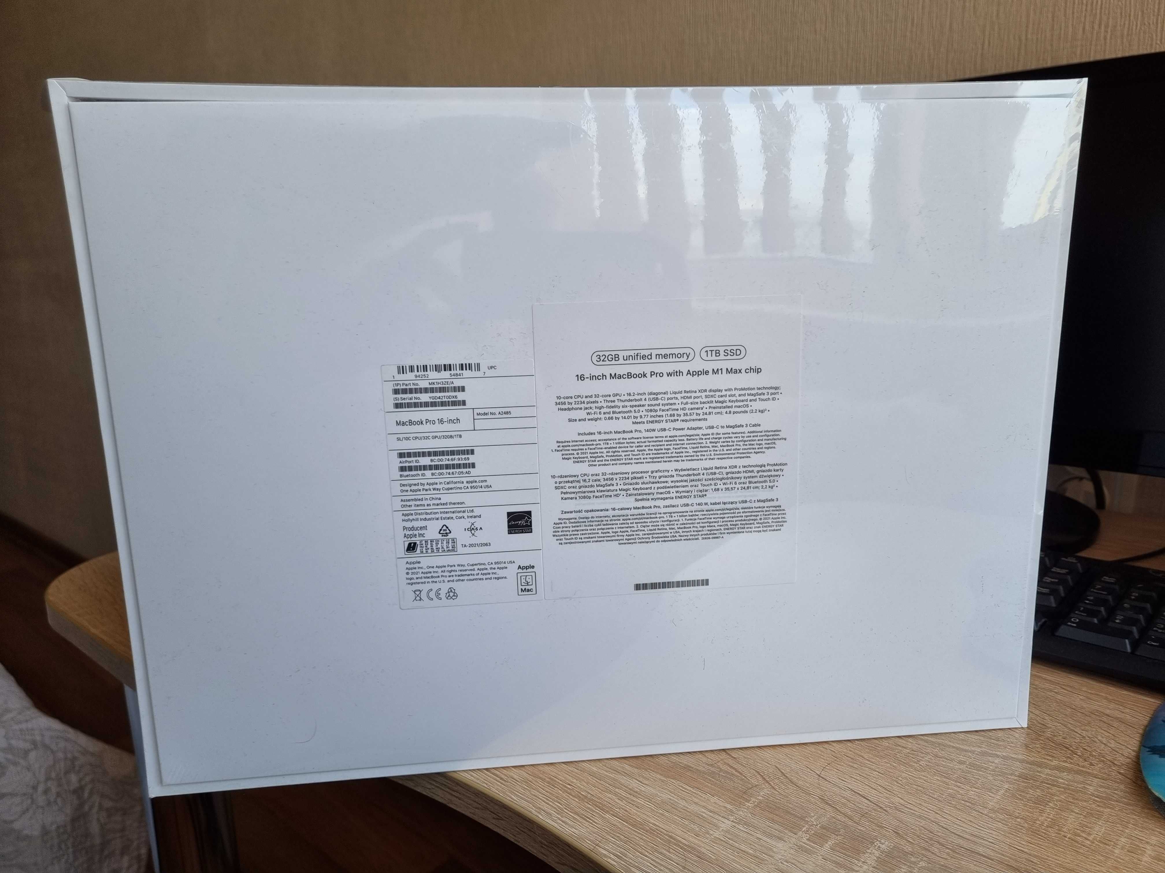 MacBook Pro 16.2", M1 Max. Sigilat