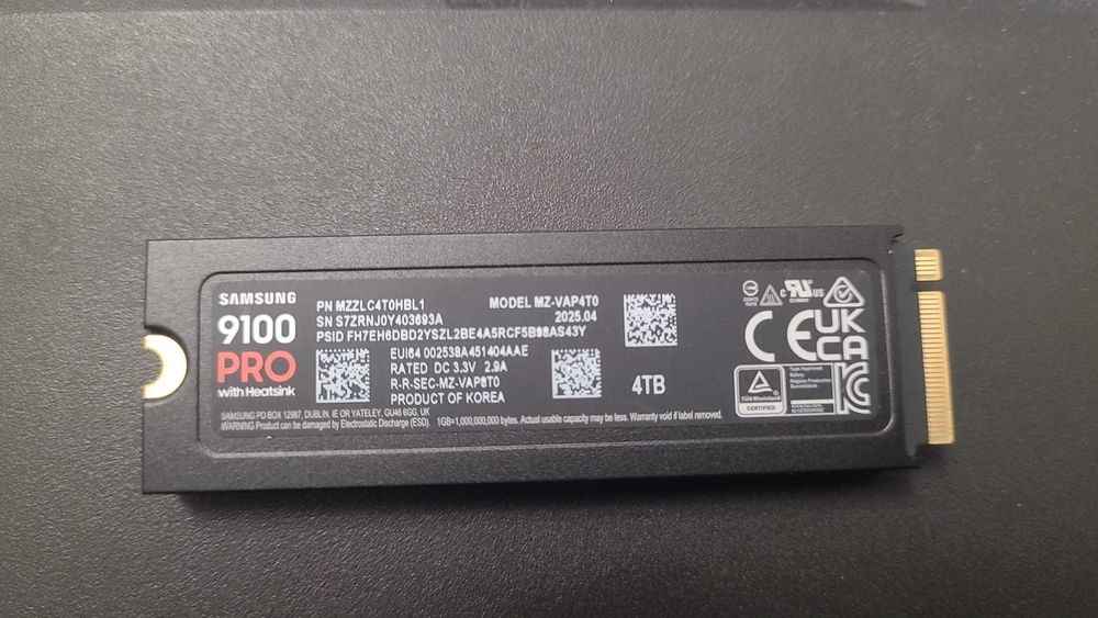 SSD Samsung 9100 PRO HeatSink de  4TB PCI  Express 5.0 -nou