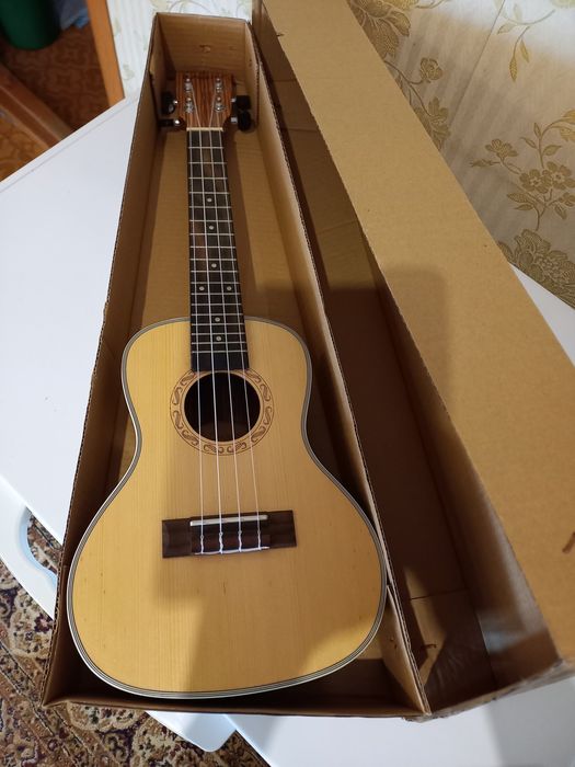 Новая Гитара. Укулиле