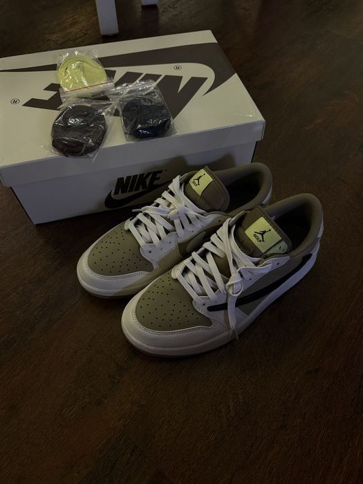 Travis scoot jordan 1 low