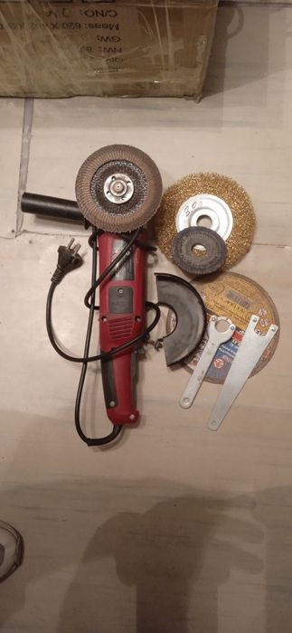 Болгарка для работ по металлу смотрите фото