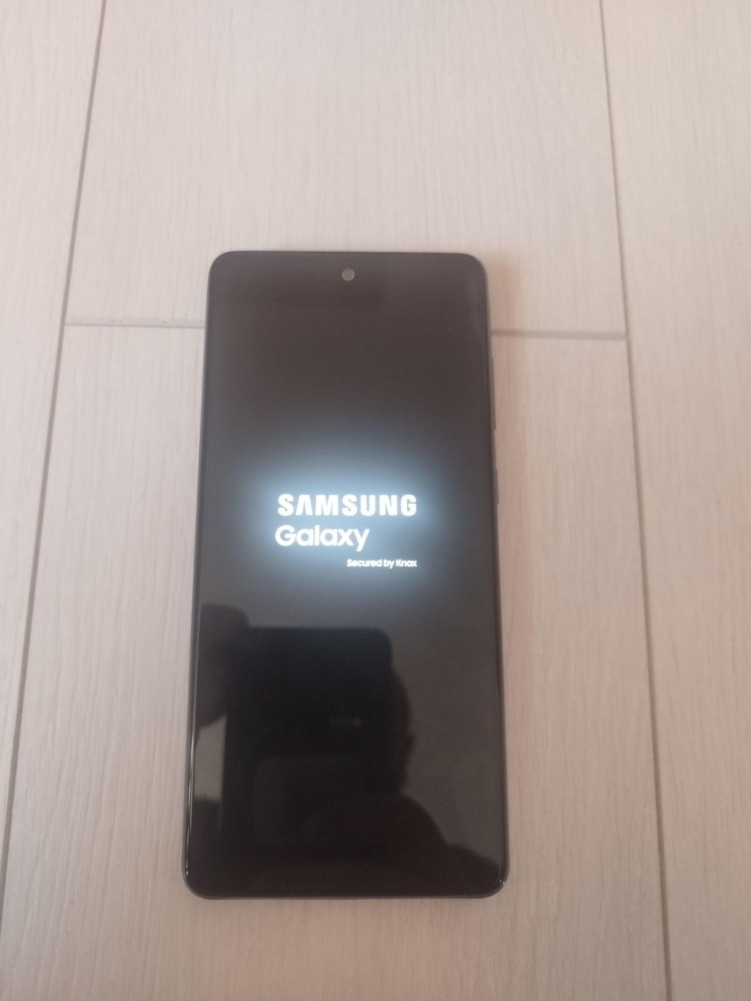 СамсунгGalaxy А72 в перфектно състояние
