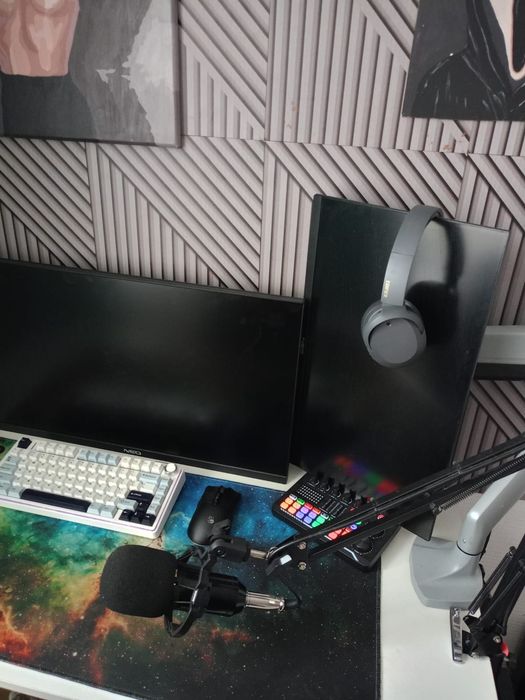 Продам Компьютер с двумя мониторами