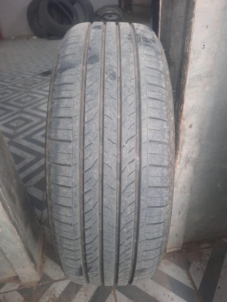 Шины 185/55 R15 — комплект 4 шт, в хорошем состоянии