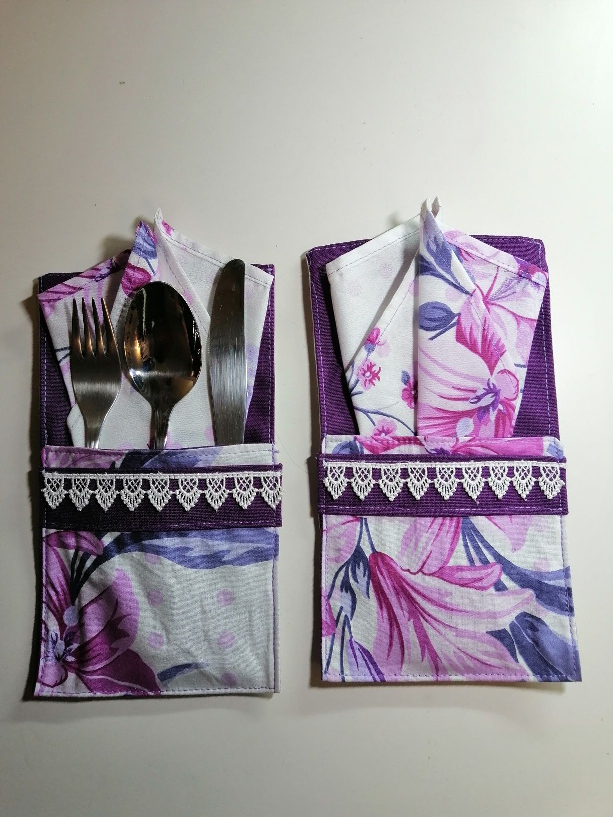 Текстилна панерка за хляб,сервизен джоб с текстилна салфетка заприбори
