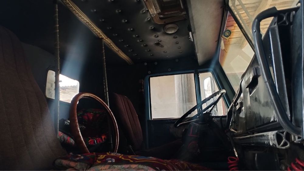 Kamaz sotiladi samosval