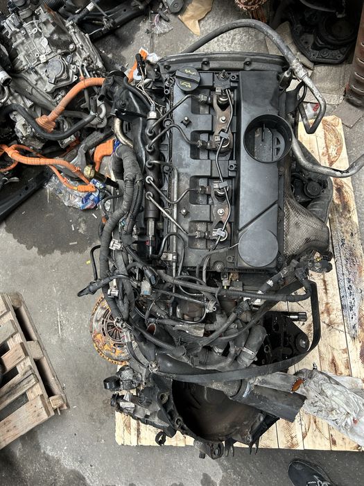 Продавам двигател за Пежо Боксер 2.2 D. Код на мотора 4HU