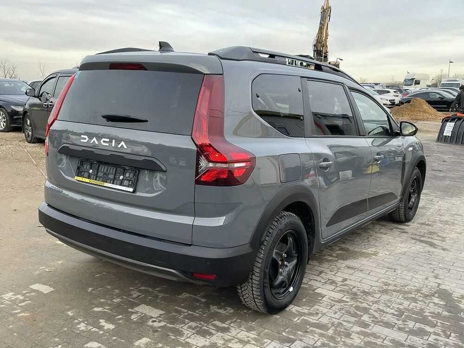 PIESE Jogger | Bară | Capotă | Far | Aripă | Grilă | Ușă | Oglindă...