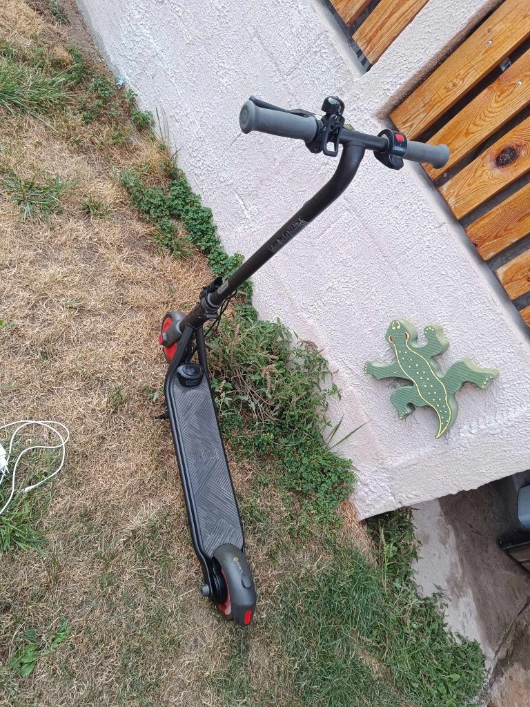 Продавам електрическа тротинетка само лично предаване гр Перник