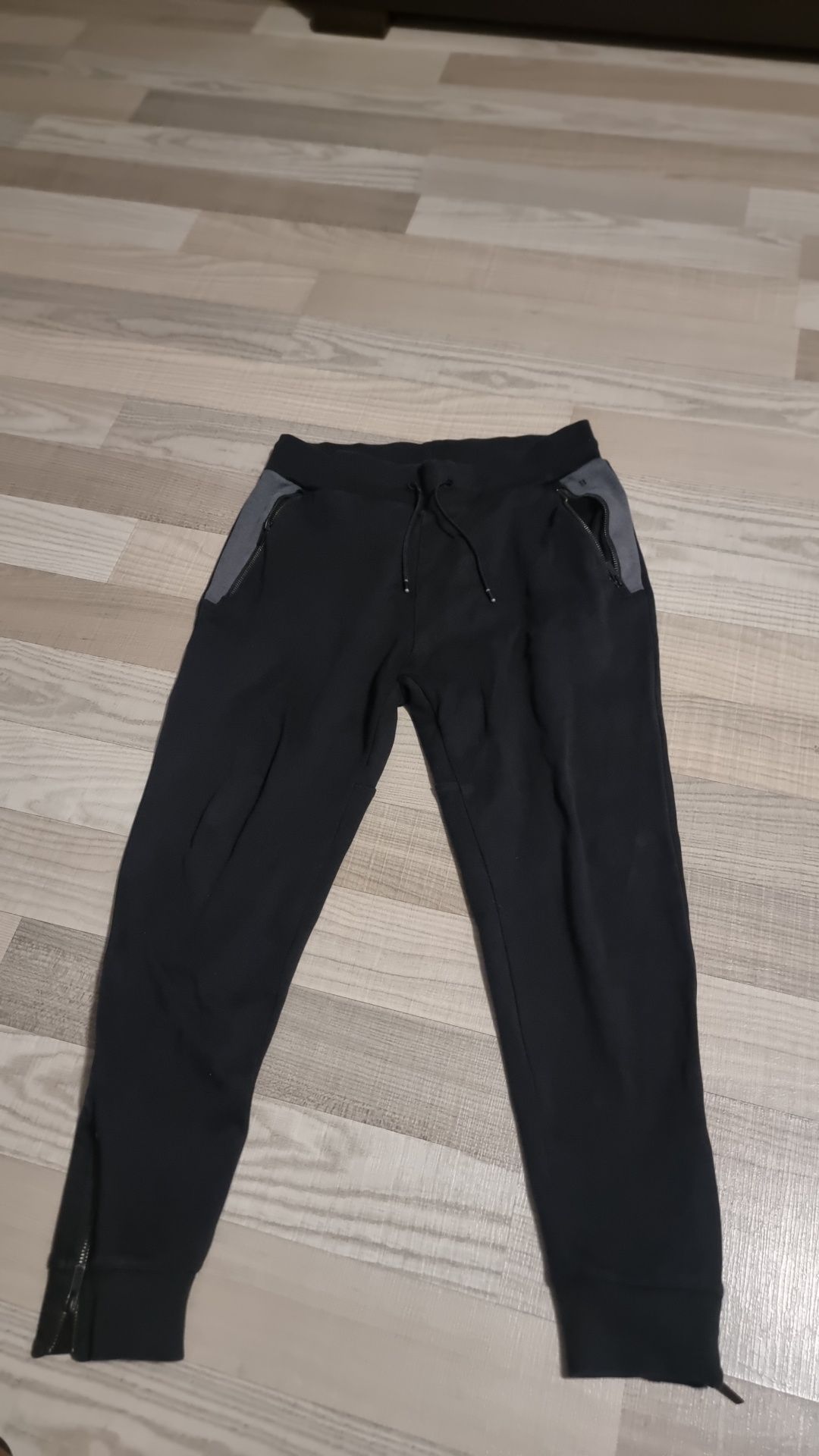 Pantaloni trening Hugo Boss ORIGINALI M