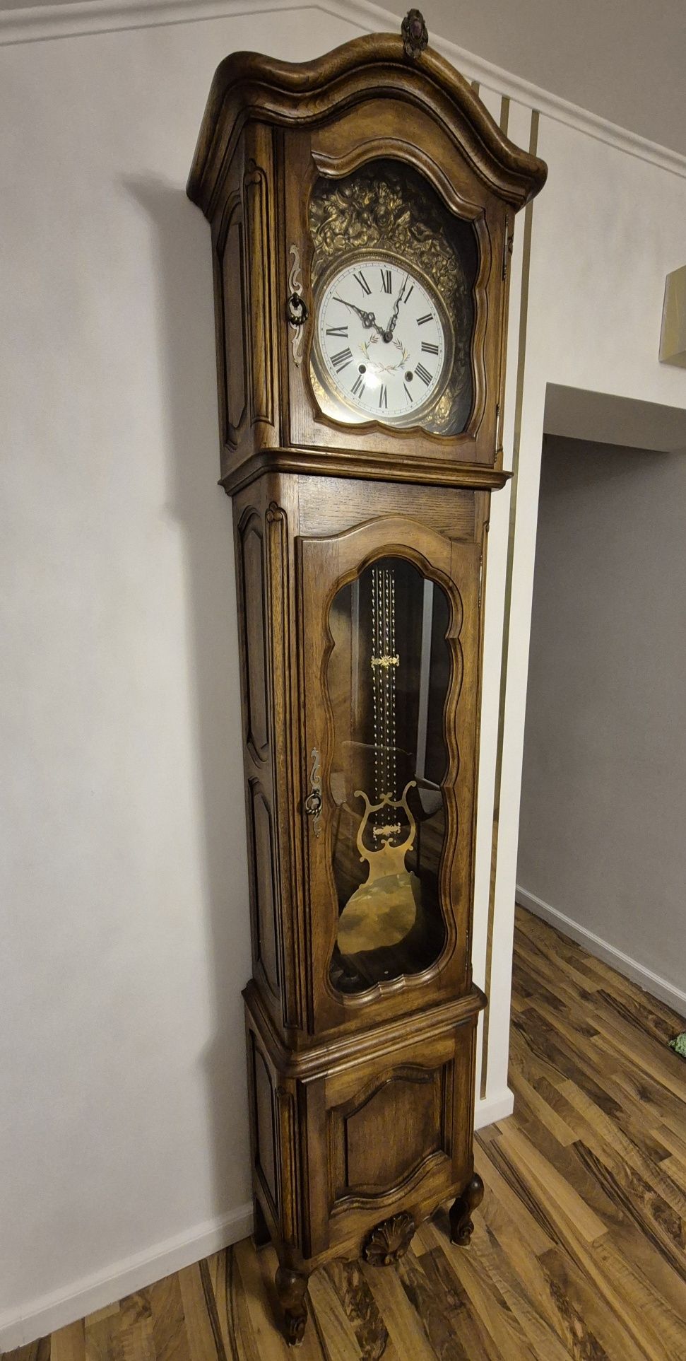 Ceas de podea cu pendul