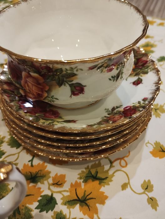 Old country roses за кафе