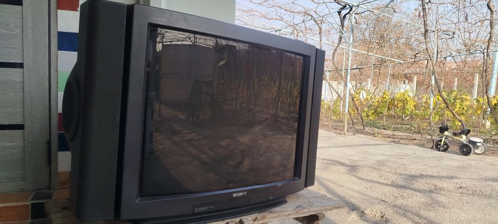 Телевизор suni диаганал экран 84