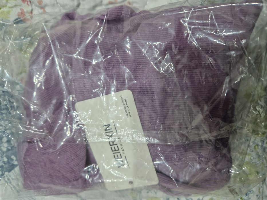 Продам лонгслив,  размер 44-46, не подошёл размер