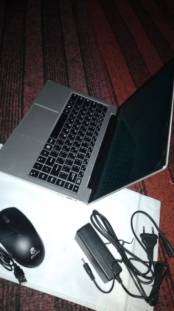 Irbis nb270 noutbuk 476 gb sotladi yangi holati