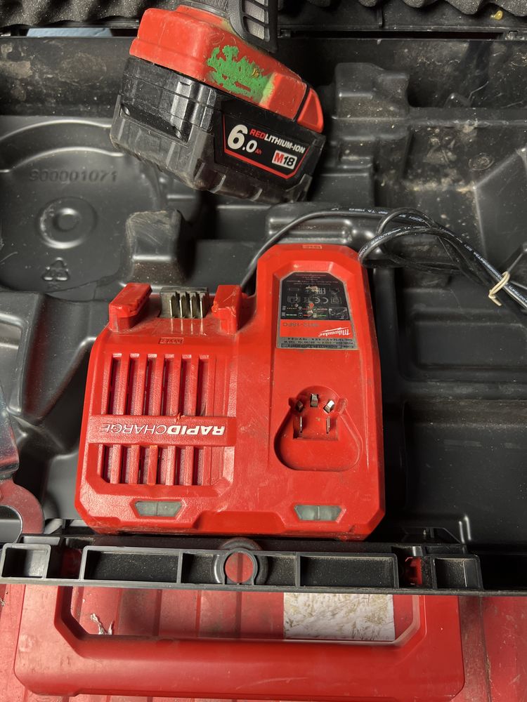 Milwaukee flex baterie M18 CAG125-ox defect hilti bosch makita