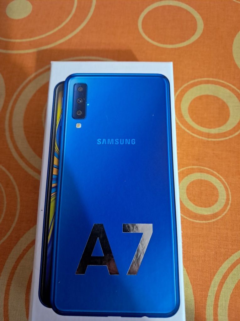 Samsung A7 2018 .