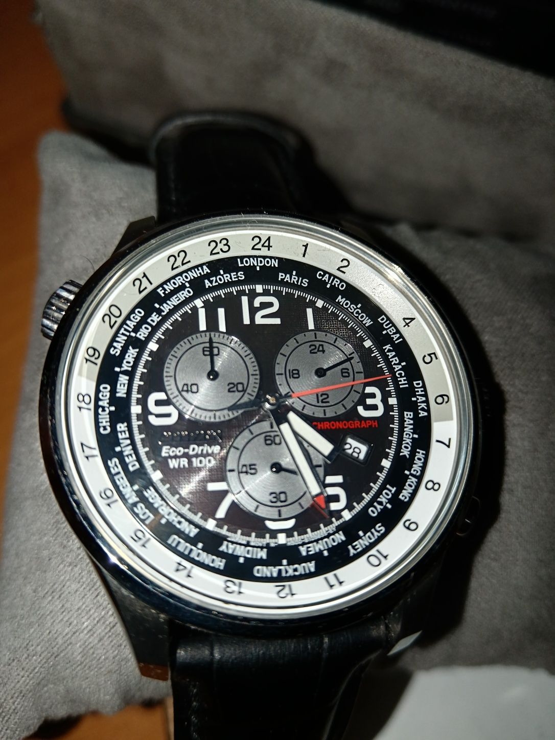 Часовник CITIZEN