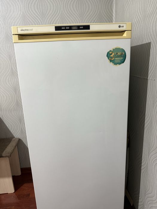 Продам морозильник LG, в хорошем состоянии, самовывоз.