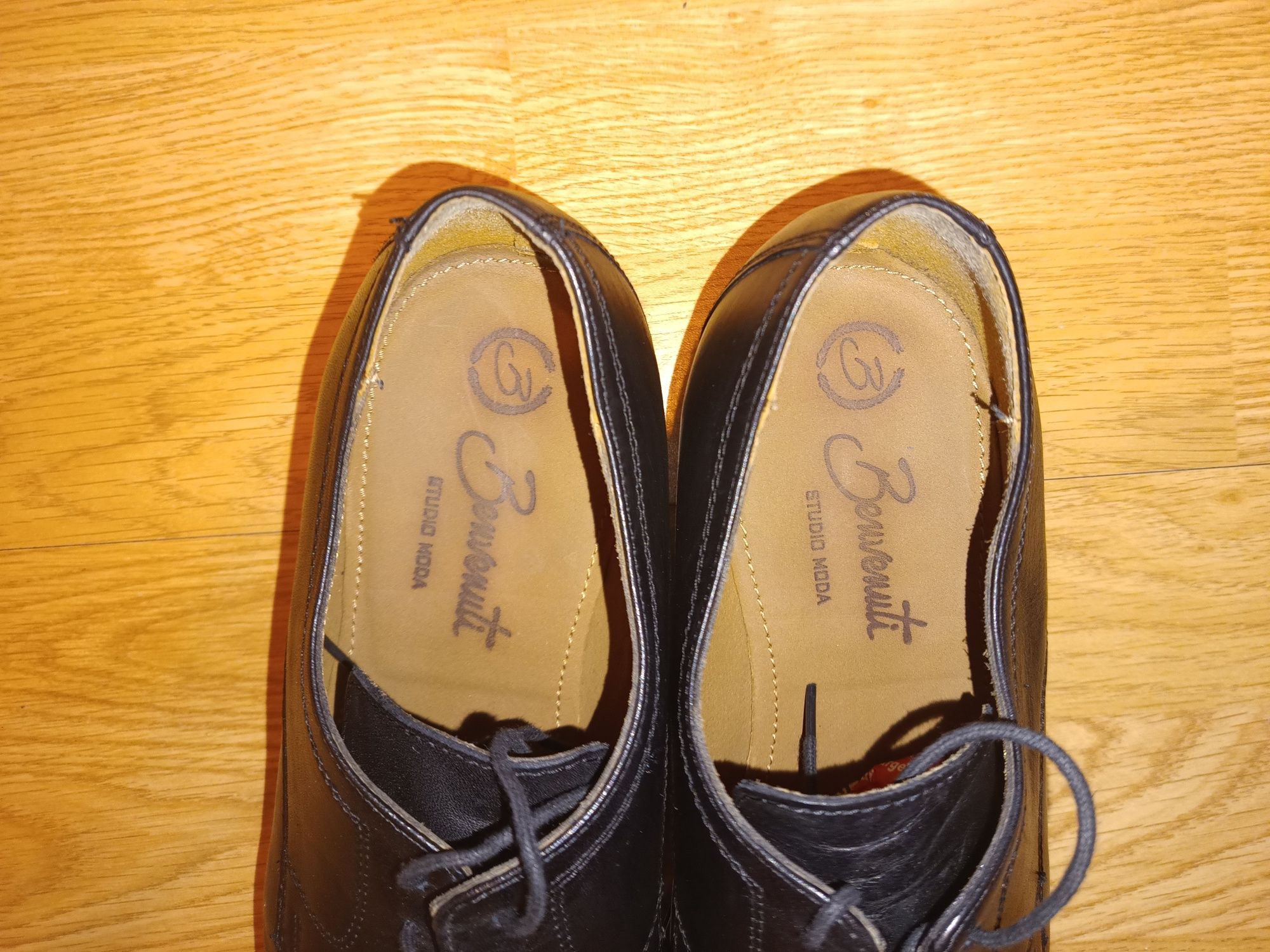 Pantofi Benvenuti din piele, mărimea 42