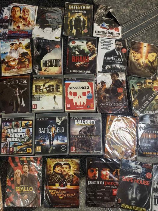 Плейстейшън  3 с игри и филми