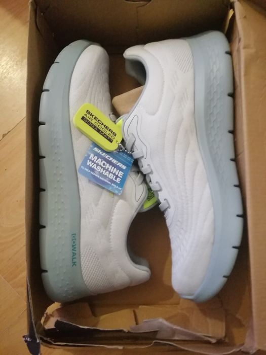 Adidas skechers marimea 44.5 albi.,noi