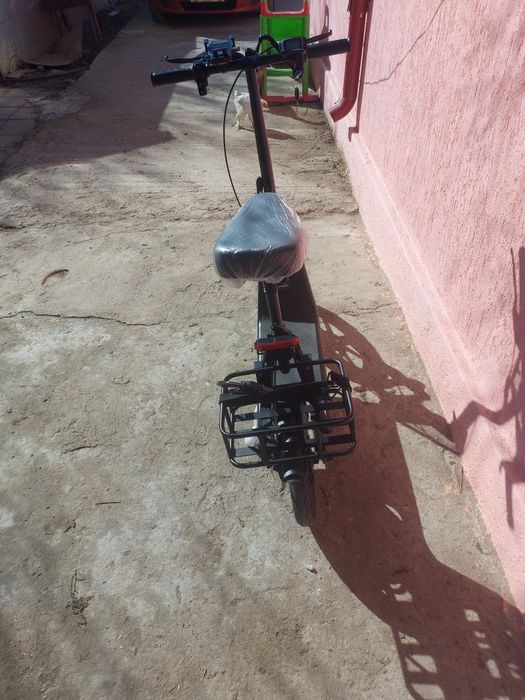 Vând scuter electric aovopro electric scuter nou