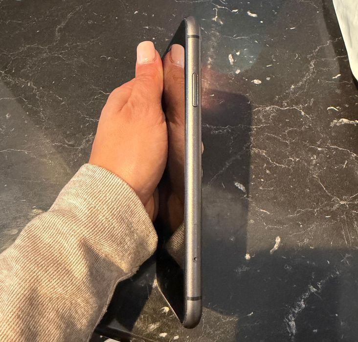 Vand iphone 11 - 128 GB