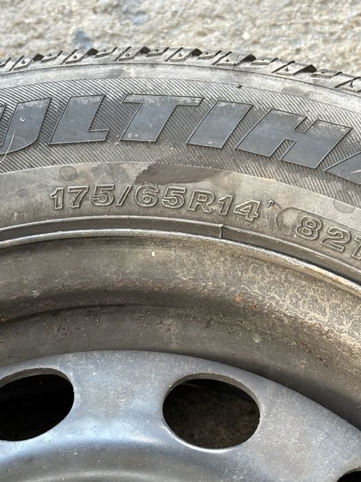 roata rezerva ford fiesta an 2006