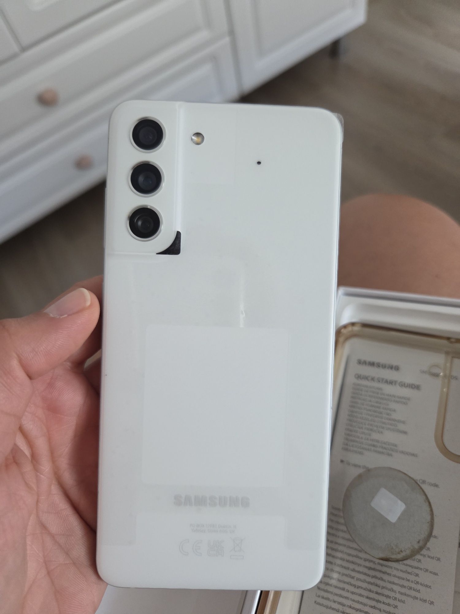 Samsung Galaxy S21 FE white 128GB 5G
