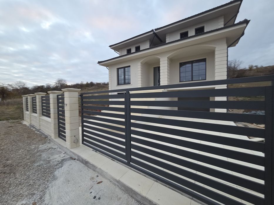 Garduri , porti , balustrade metalice -Oradea-Bihor