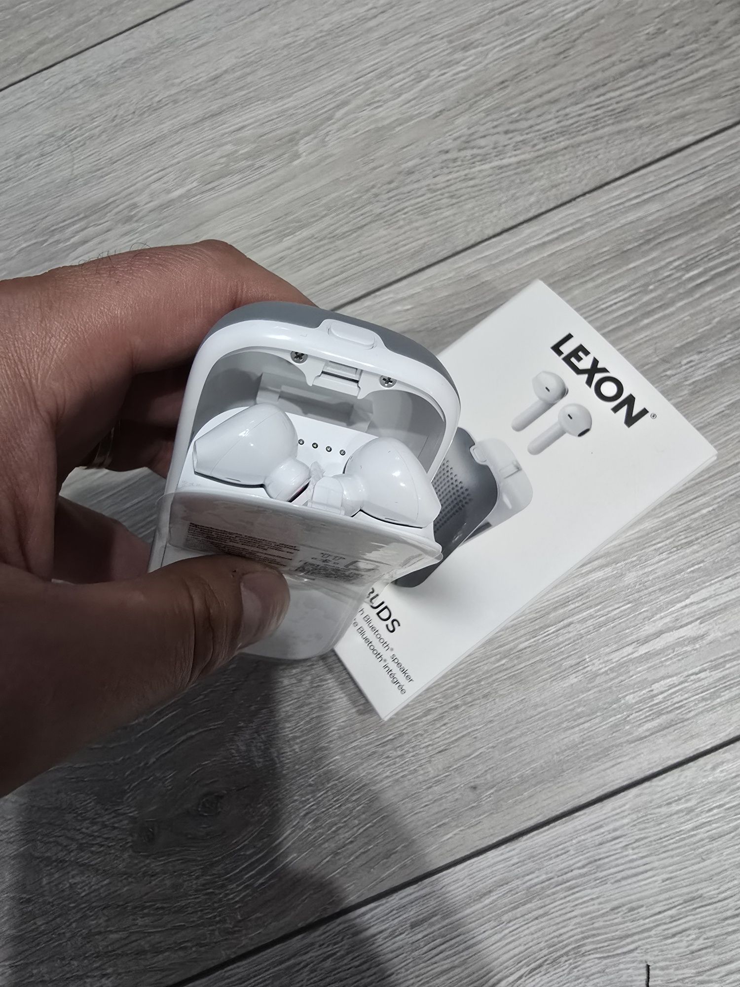Lexon speaker buds