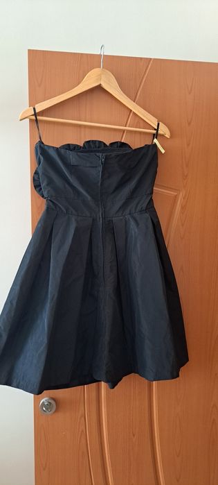 Малка черна рокля S/М