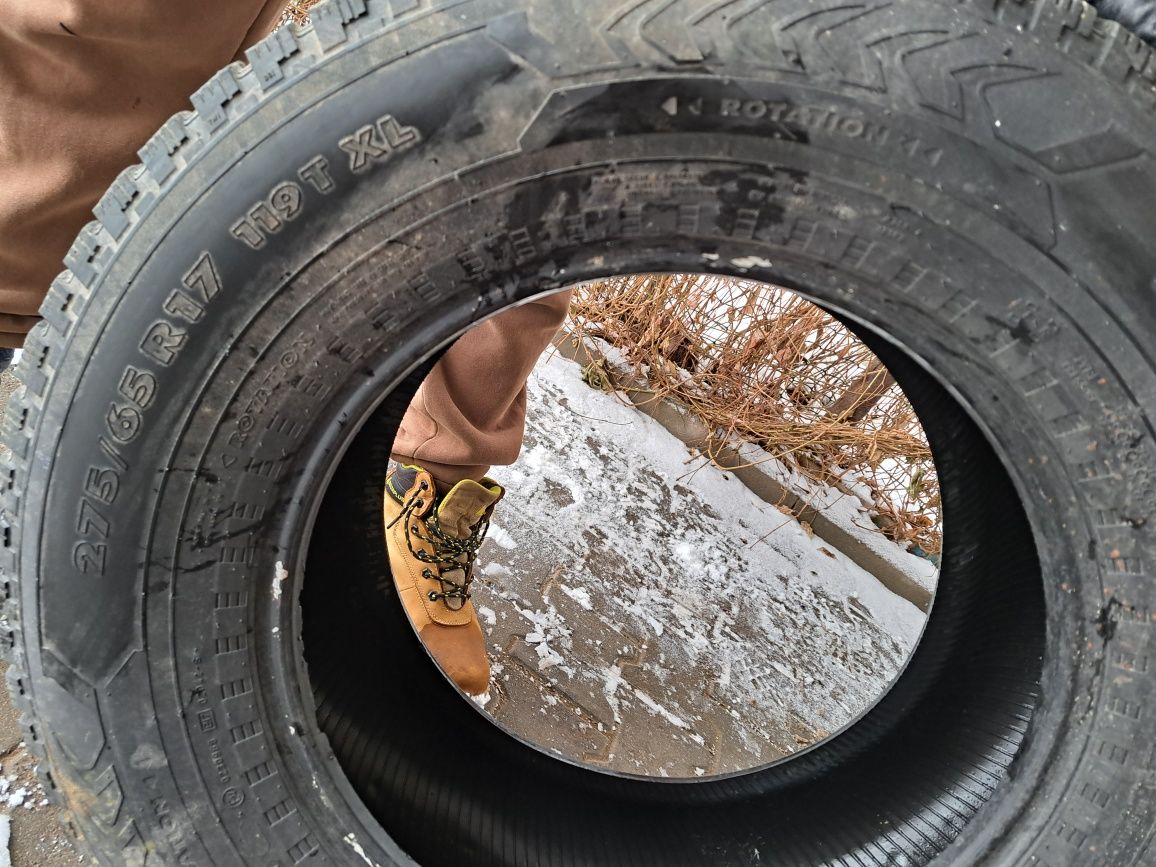 Продам шины 2 nokian, 2 hankook шипованные