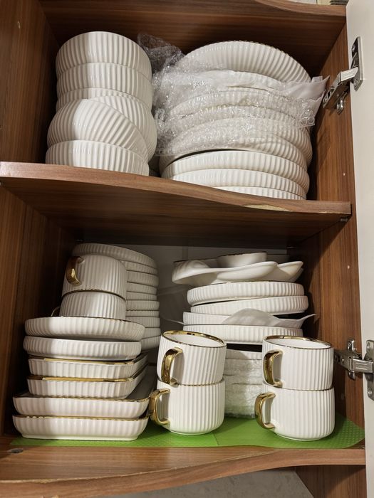 Продам новые на 6 персон