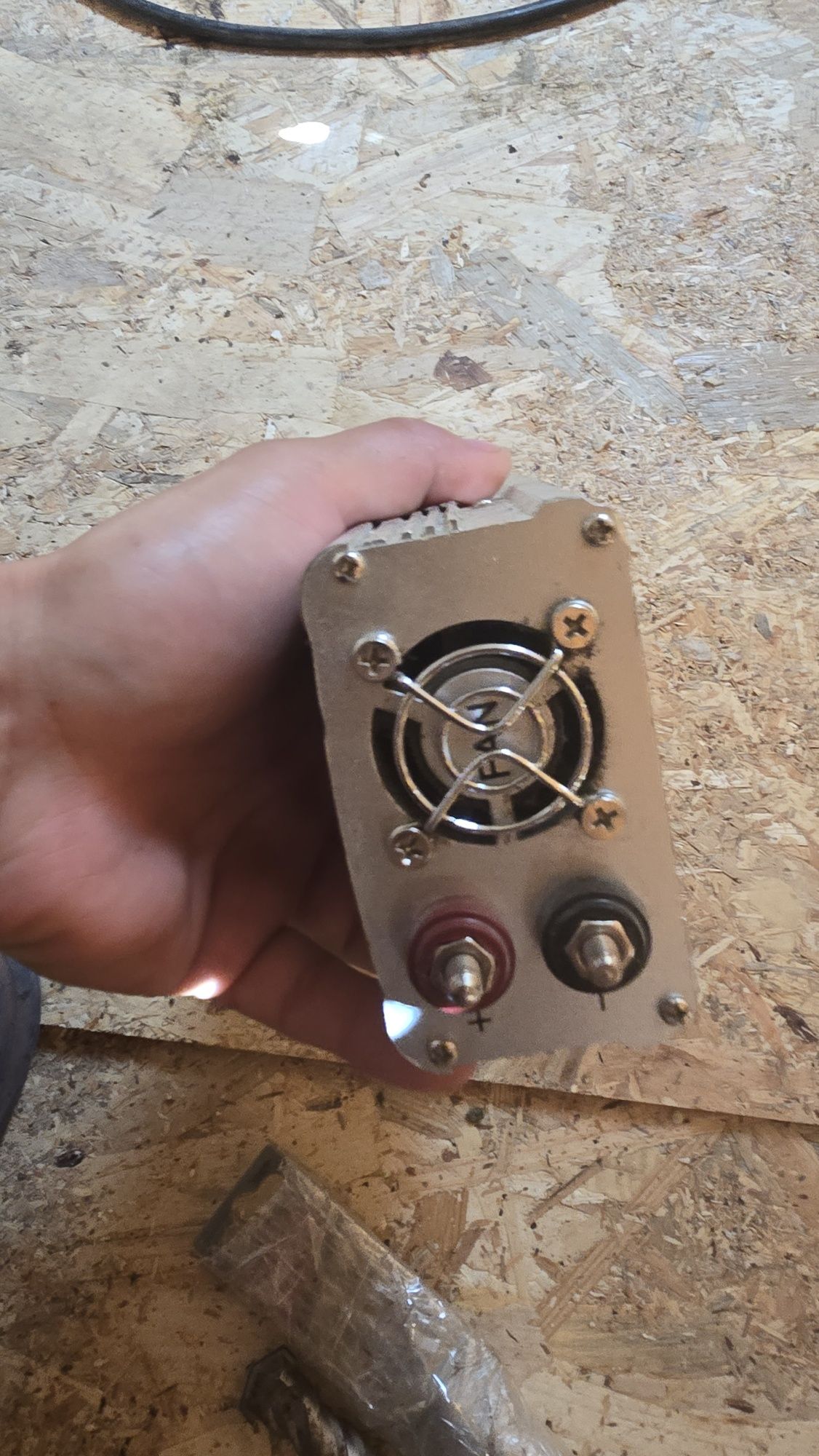Invertor ipower 2000 w