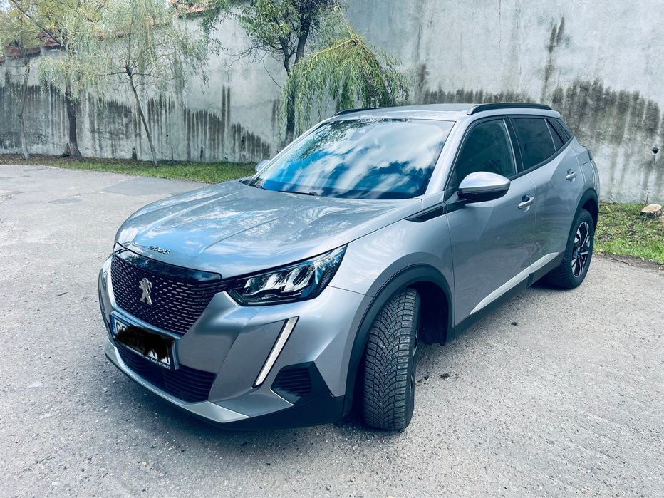 Peugeot 2008 Allure 1.2 PureTech 130 hp