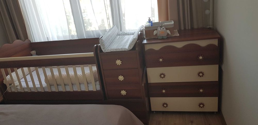 Бебешко легло 3в1 и скрин