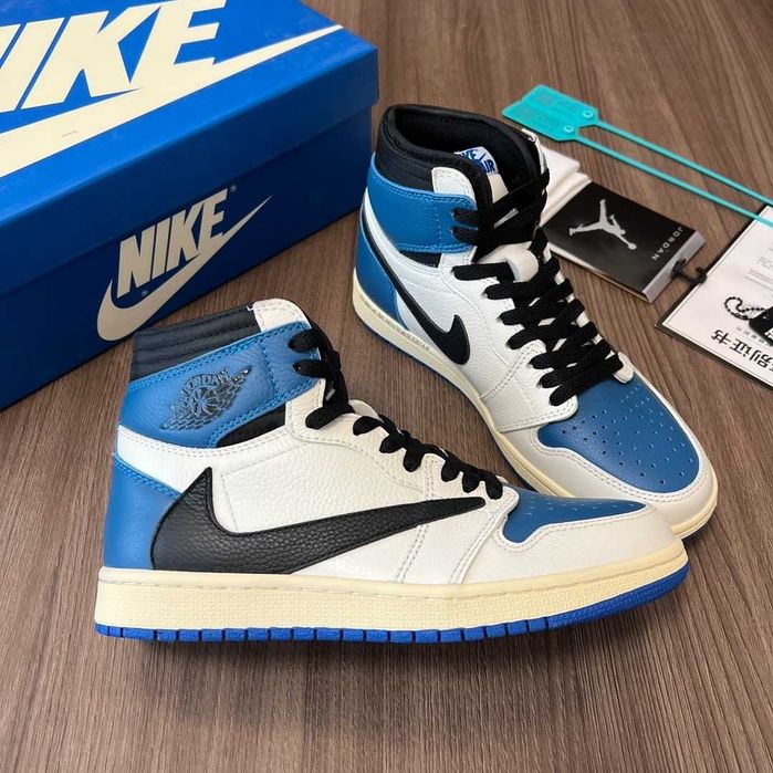 Adidasi Air Jordan 1 High Travis Fragment Premium