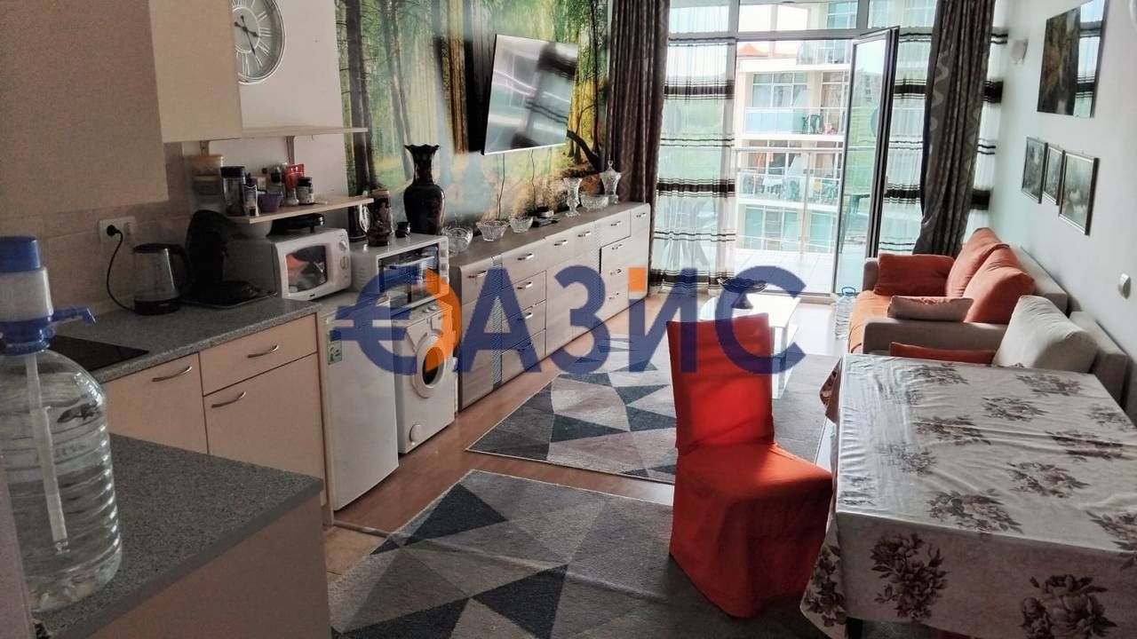 Продава се Двустаен апартамент в к.к. Слънчев бряг - 74 кв.м за 926 €/кв.м - Снимка #6