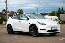 Tesla Model Y Vand Tesla
