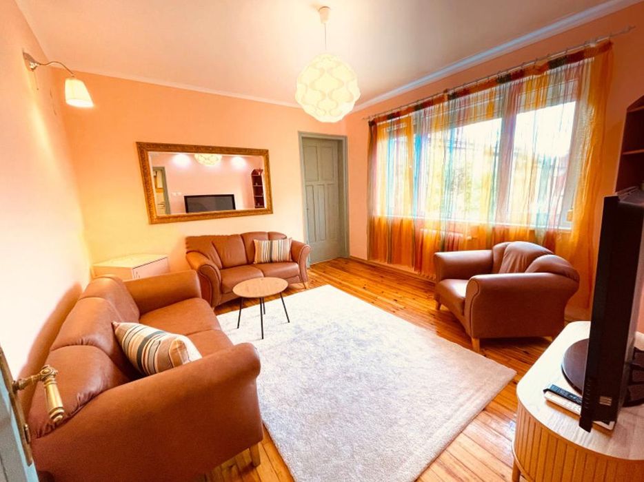 Дава се под наем Двустаен апартамент в София, Център - 60 кв.м за 650 € - Снимка #1