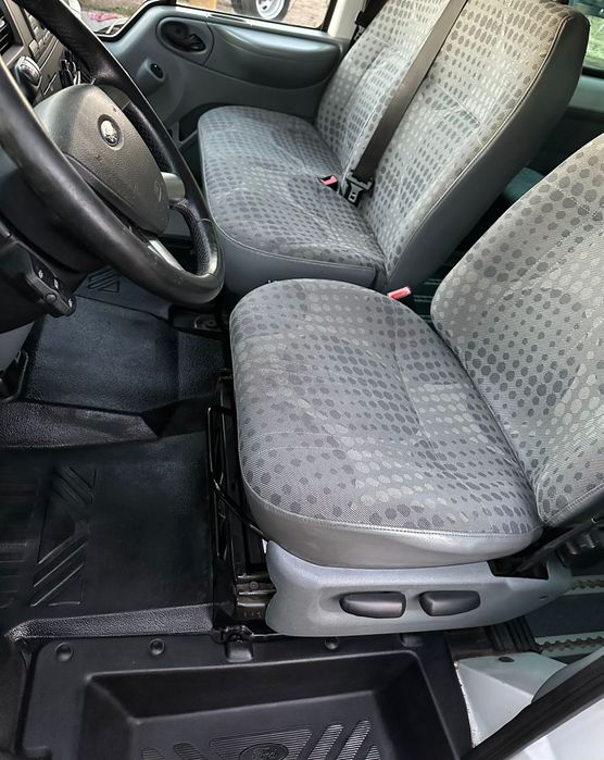 Ford Transit 9 locuri/klima