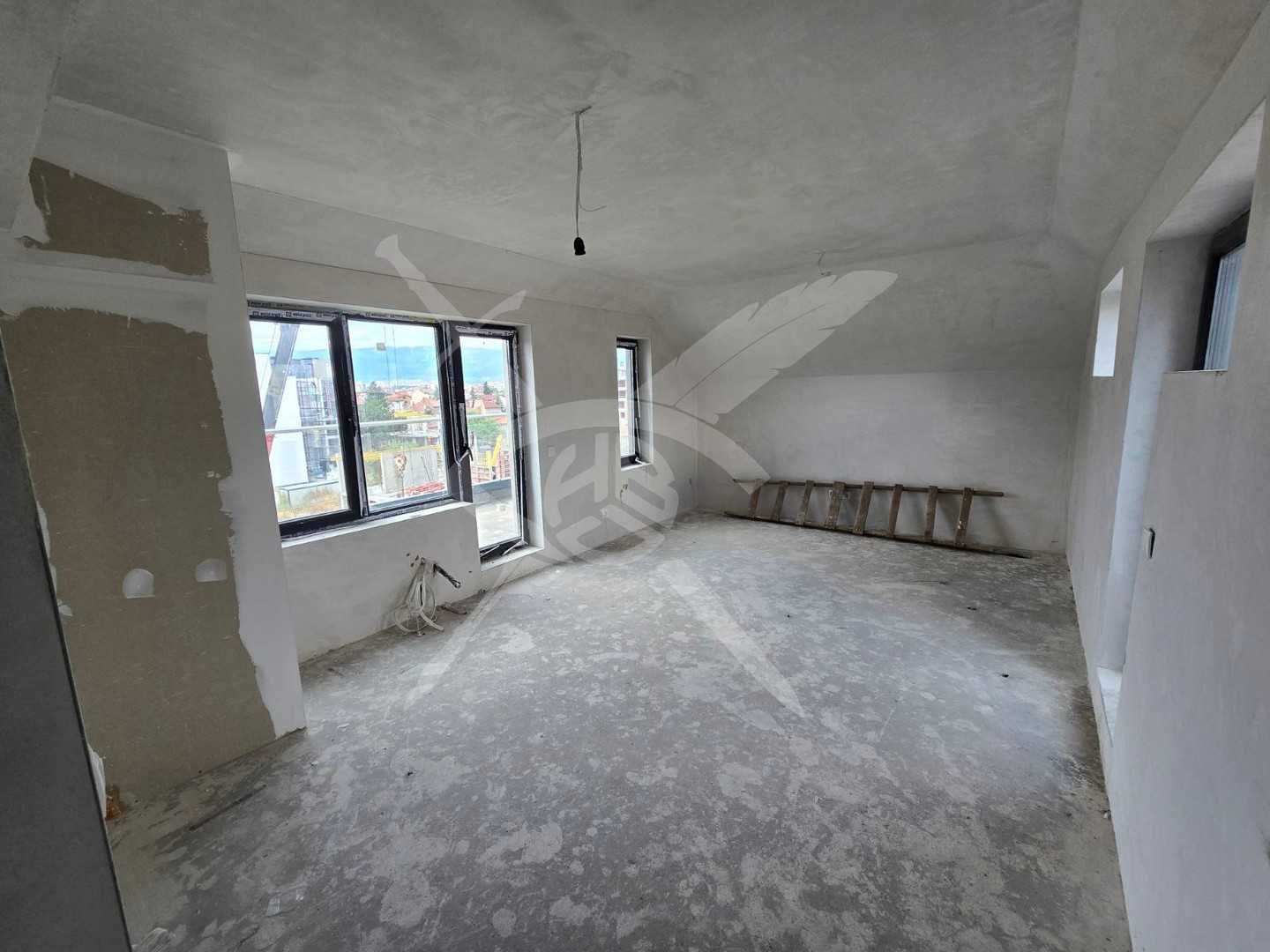 Тристаен апартамент в жк. Левски В № 52306