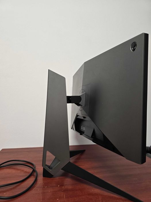 Monitor Alienware 240hz