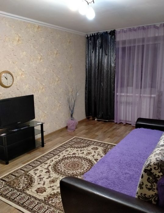 Талдықорған. 
Сдаётся посуточно, часавой квартира. 
Час 1000тг,1500тг