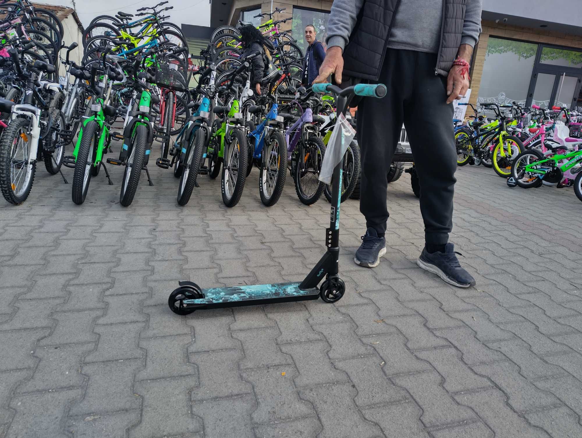 BYOX Детска тротинетка stunt SHOCK син