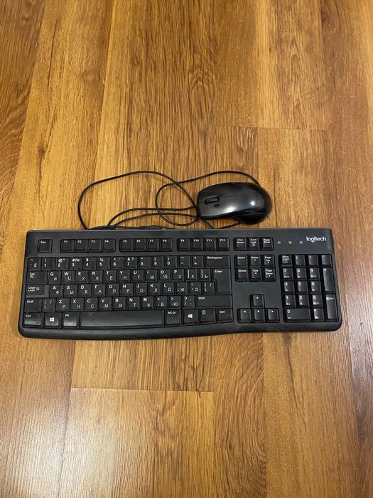 Клавиатура и мишка Logitech